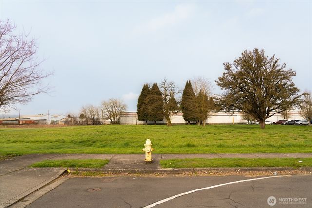 0 9th Avenue, Longview, WA 98632