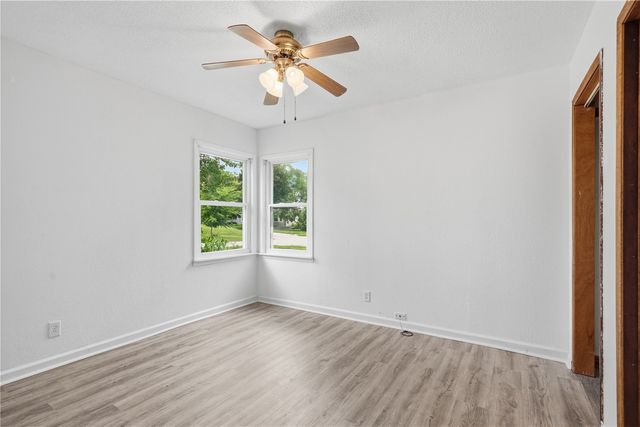 1237 Lincoln Drive, Marion, IA 52302