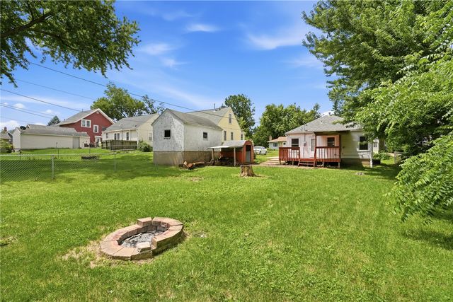 1237 Lincoln Drive, Marion, IA 52302