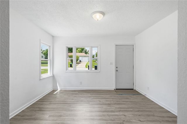 1237 Lincoln Drive, Marion, IA 52302