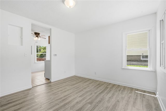 1237 Lincoln Drive, Marion, IA 52302