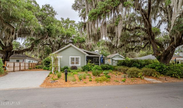 1010 13th Street, Port Royal, SC 29935