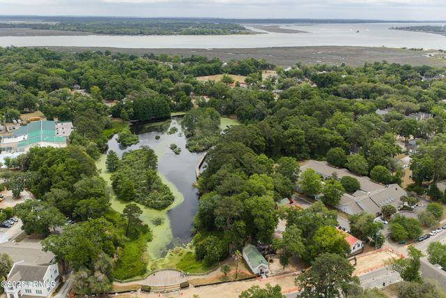 1010 13th Street, Port Royal, SC 29935