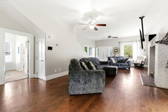 1250 N Harris Street, Hanford, CA 93230