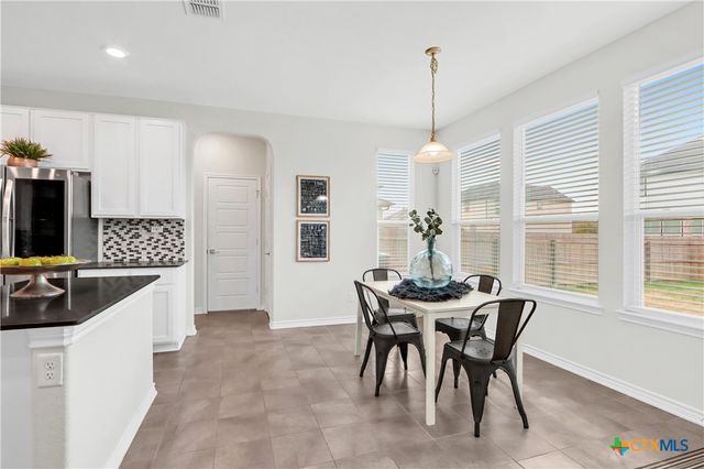 2077 Oxbow Circle, New Braunfels, TX 78130