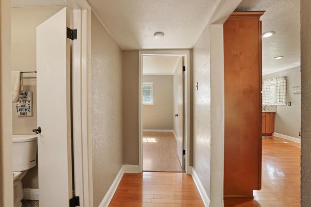 900 White Ln, Stockton, CA 95215