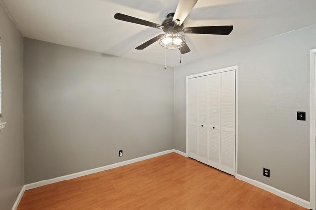 900 White Ln, Stockton, CA 95215