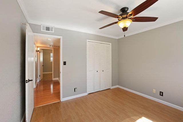 900 White Ln, Stockton, CA 95215