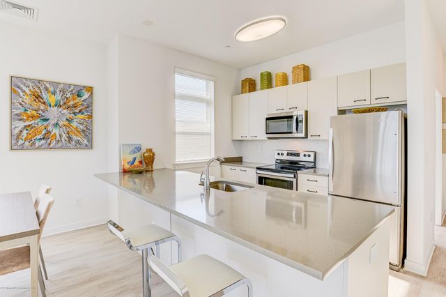 55 W Front Street 201, Red Bank, NJ 07701