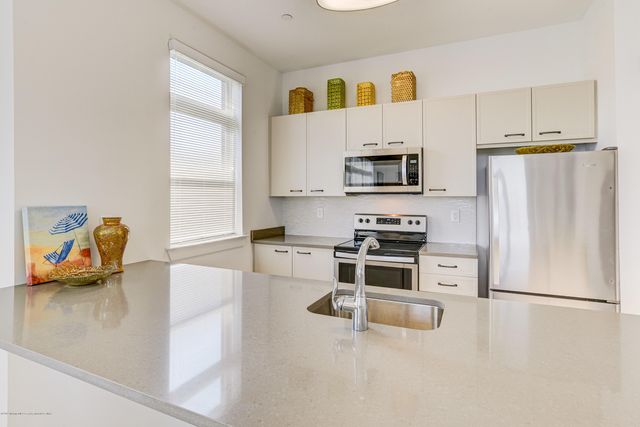 55 W Front Street 201, Red Bank, NJ 07701