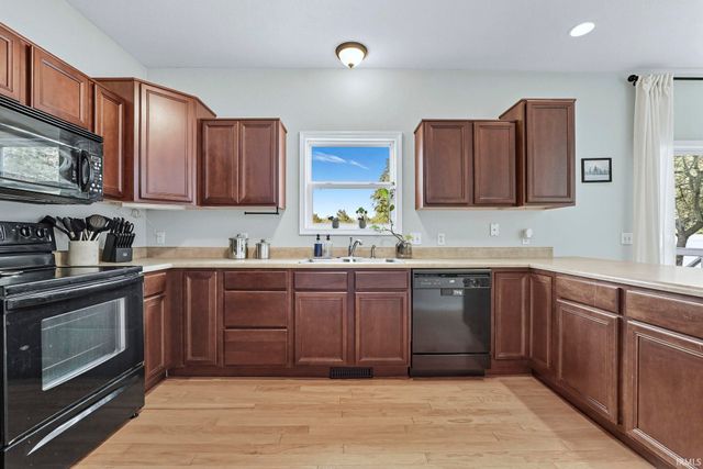 12408 Ivanhoe Lane, Fort Wayne, IN 46814