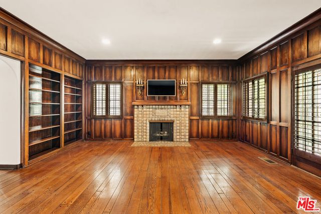 217 S Hudson Avenue, Los Angeles, CA 90004