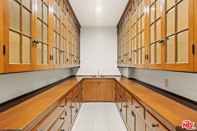 217 S Hudson Avenue, Los Angeles, CA 90004