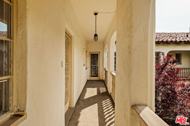 217 S Hudson Avenue, Los Angeles, CA 90004