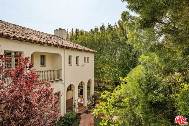 217 S Hudson Avenue, Los Angeles, CA 90004