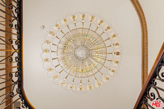 217 S Hudson Avenue, Los Angeles, CA 90004