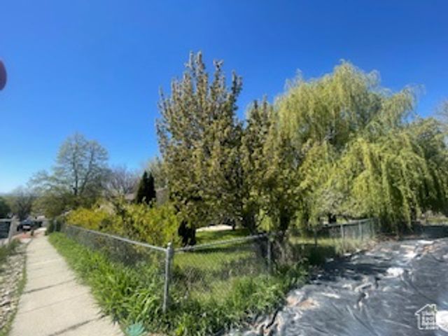 147 E KAMBOURIS LN, Farmington, UT 84025