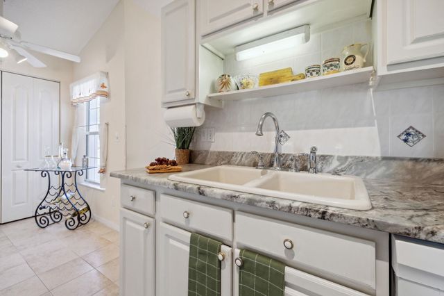 508 Peninsula Ct, St Augustine, FL 32080