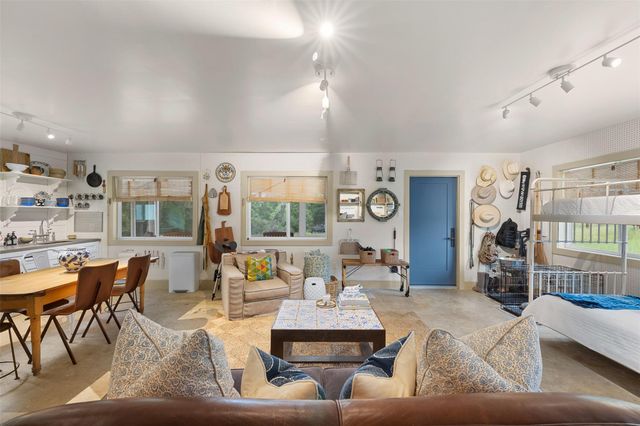 11401 Schaffner Road, Sealy, TX 77474