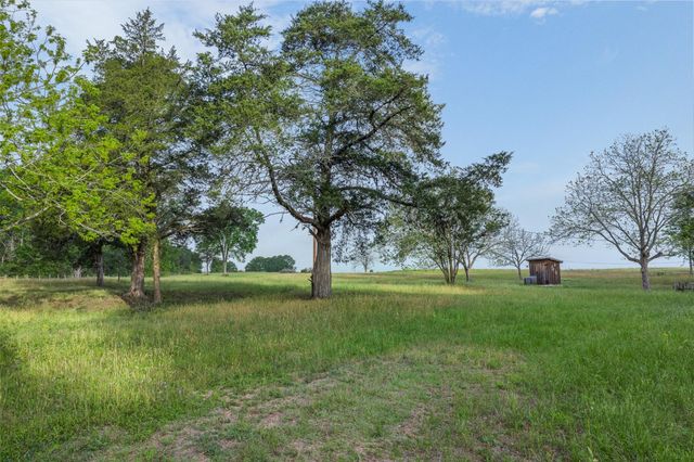 11401 Schaffner Road, Sealy, TX 77474