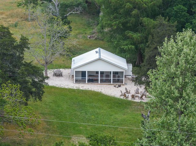 11401 Schaffner Road, Sealy, TX 77474