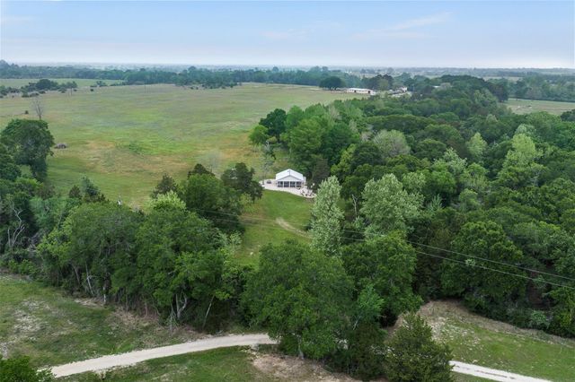 11401 Schaffner Road, Sealy, TX 77474