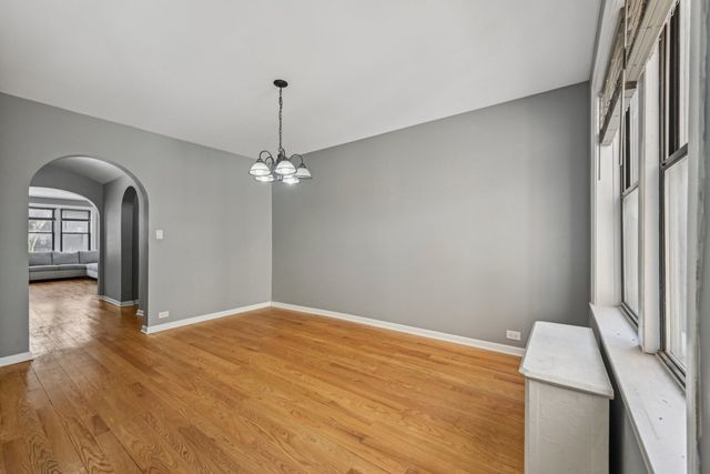 2052 E 69th Street 1B, Chicago, IL 60649