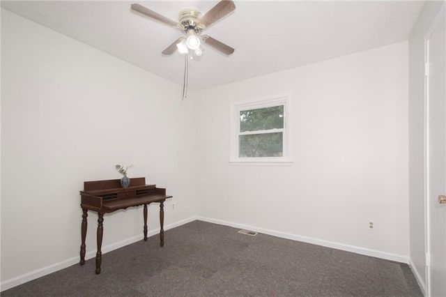 9912 Oakridge Drive, Overland Park, KS 66212
