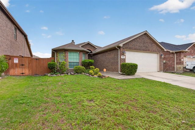 2003 Carriage Road, Heartland, TX 75126
