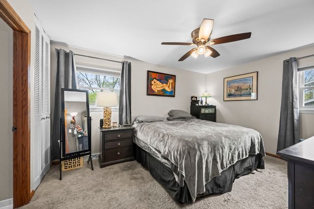 362 N Winston Drive, Palatine, IL 60074