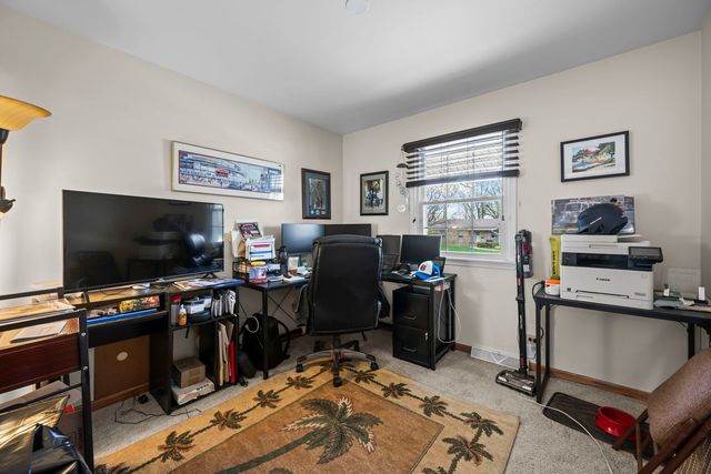 362 N Winston Drive, Palatine, IL 60074