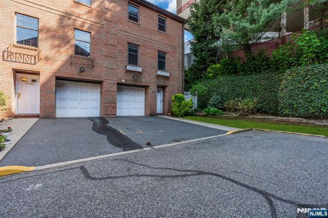 3661 Meadow Lane, North Bergen, NJ 07047