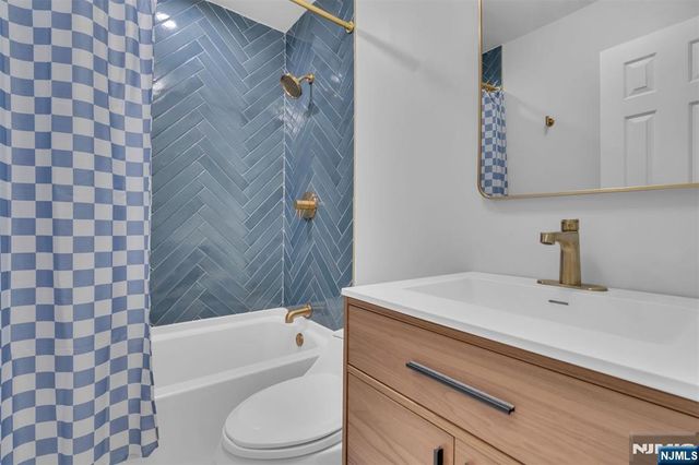 3661 Meadow Lane, North Bergen, NJ 07047