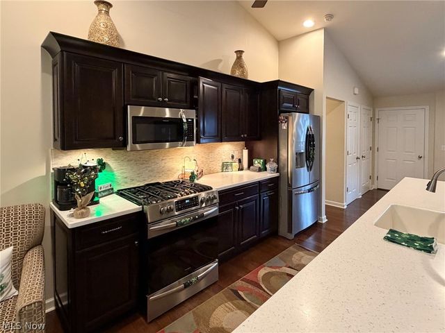 1343 COURTLAND Road, Weirton, WV 26062