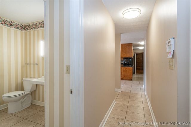 2521 Morganton Road, Fayetteville, NC 28303