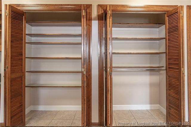 2521 Morganton Road, Fayetteville, NC 28303