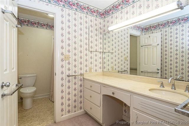 2521 Morganton Road, Fayetteville, NC 28303