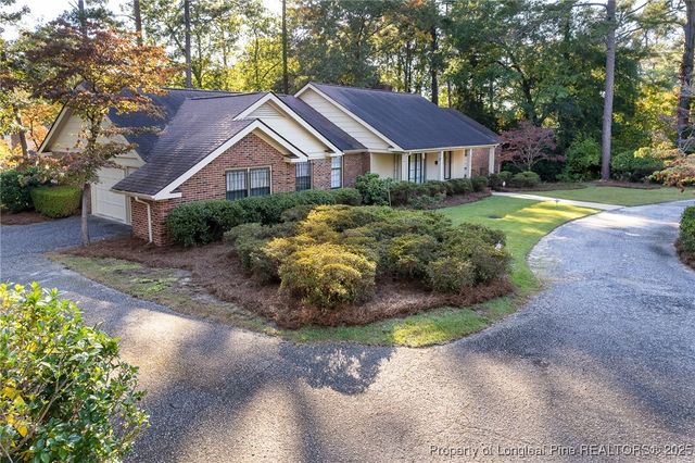 2521 Morganton Road, Fayetteville, NC 28303