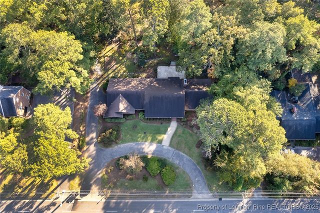 2521 Morganton Road, Fayetteville, NC 28303