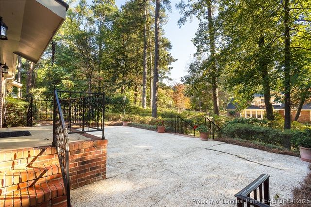 2521 Morganton Road, Fayetteville, NC 28303