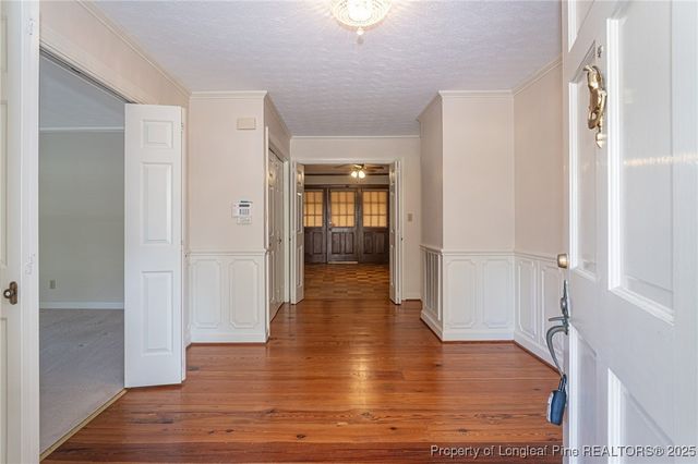 2521 Morganton Road, Fayetteville, NC 28303