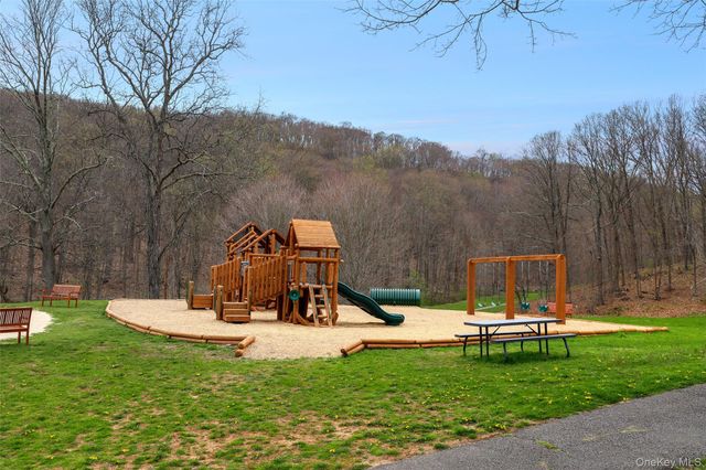 641 Heritage Hills B, Somers, NY 10589