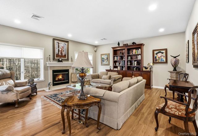 641 Heritage Hills B, Somers, NY 10589