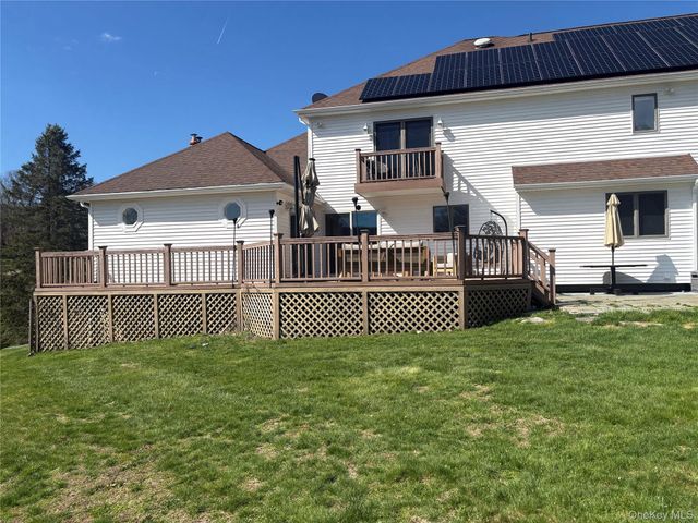 32 Pearce Drive, Highland Mills, NY 10930