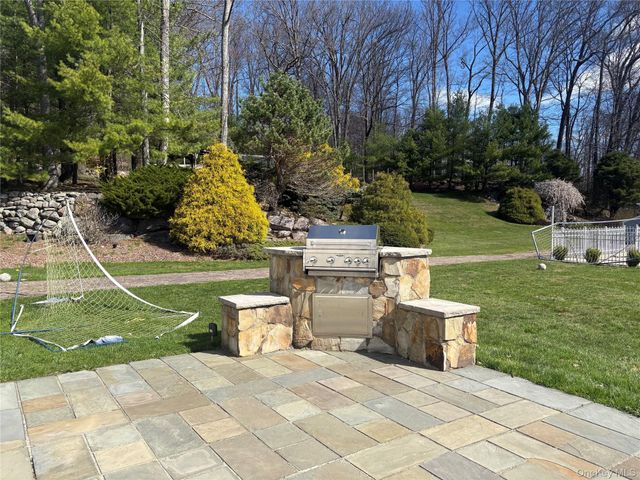 32 Pearce Drive, Highland Mills, NY 10930