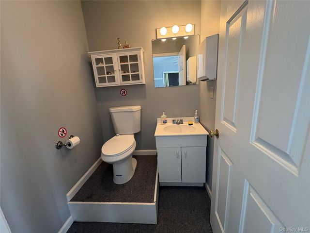 32 Pearce Drive, Highland Mills, NY 10930