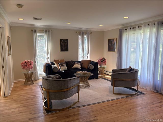 32 Pearce Drive, Highland Mills, NY 10930