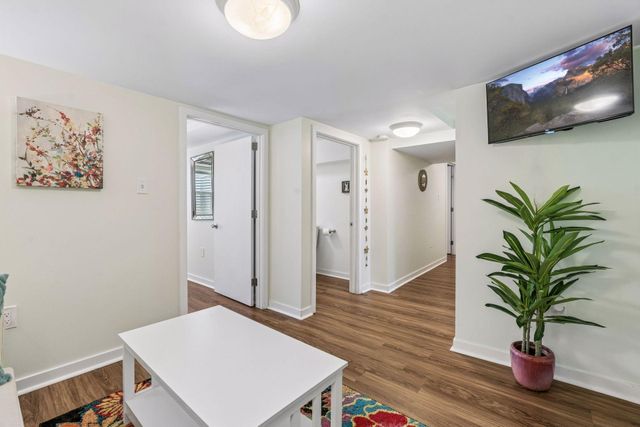 3301 Brownlow Avenue, Saint Louis Park, MN 55426