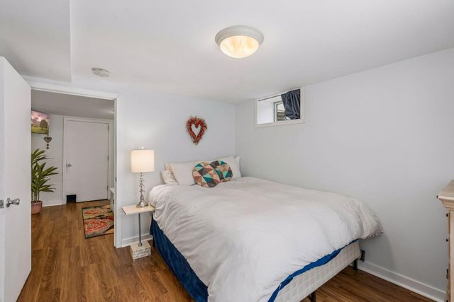 3301 Brownlow Avenue, Saint Louis Park, MN 55426