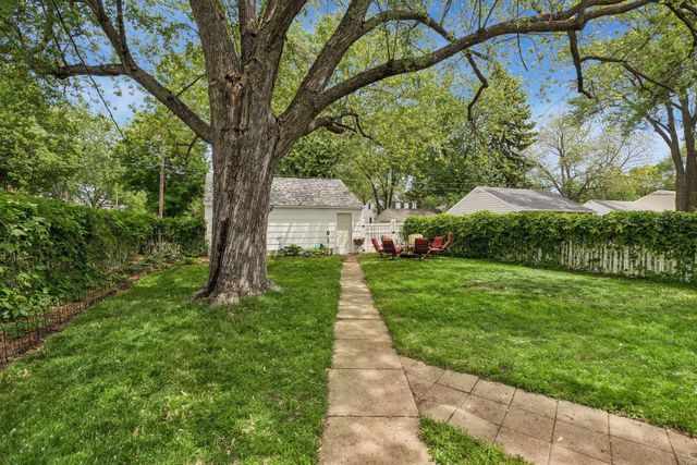 3301 Brownlow Avenue, Saint Louis Park, MN 55426